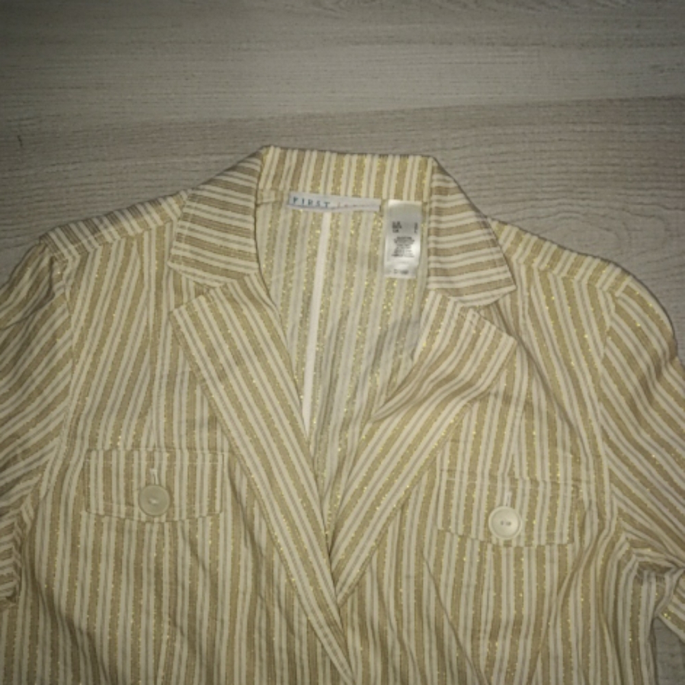 Spring/ Fall blazer - Picture 2 of 7